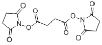 MC98203 DISUCCINIMIDYL SUCCINATE 30364-60-4 N,N'-(丁二酰二氧基)二琥珀酰亚胺